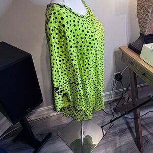 Ali Miles Polka Dot Women's Top.  Size Large